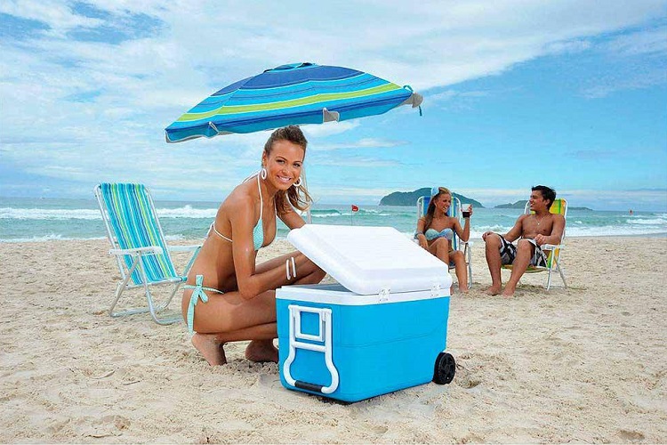 Cooler na praia